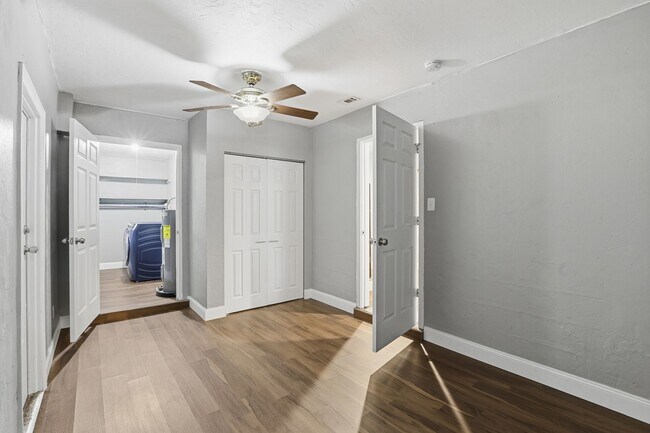 Building Photo - Beautiful, renovated 3 bedroom 1 bath home