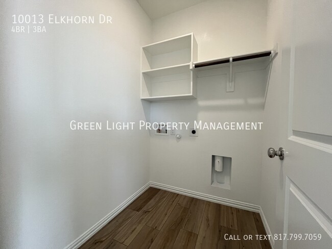 Building Photo - 10013 Elkhorn Dr