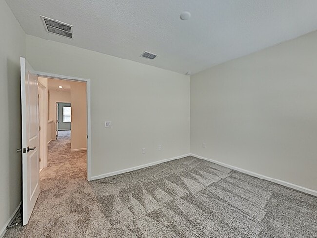 Building Photo - 9372 Tecumseh Dr