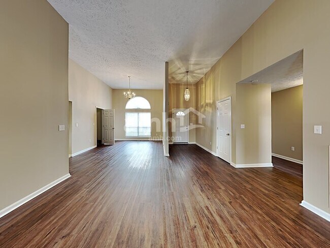 Primary Photo - 1245 Kristopher Dr