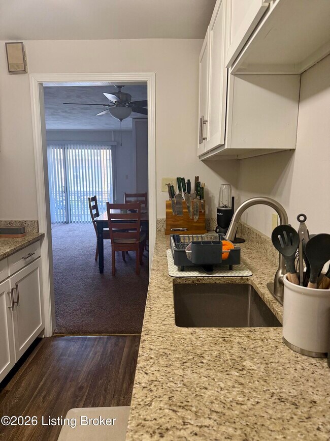 Building Photo - 1040 Cherokee Rd