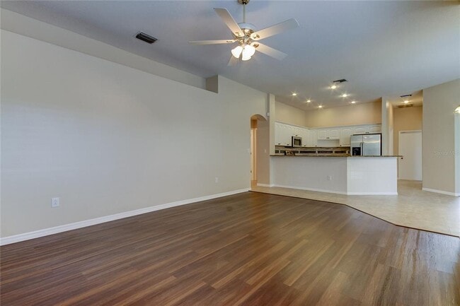 Building Photo - 3773 Pendlebury Dr