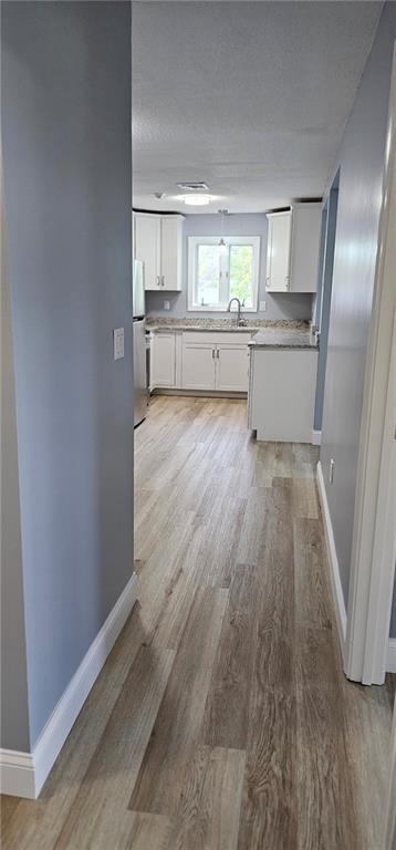 Building Photo - 728 Beverage Hill Ave