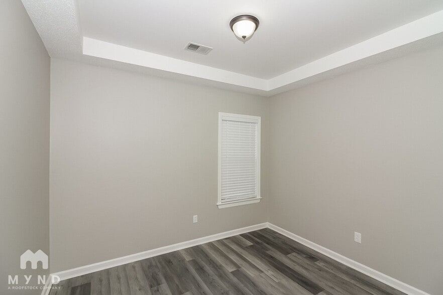 Building Photo - 40 Abbey Rd