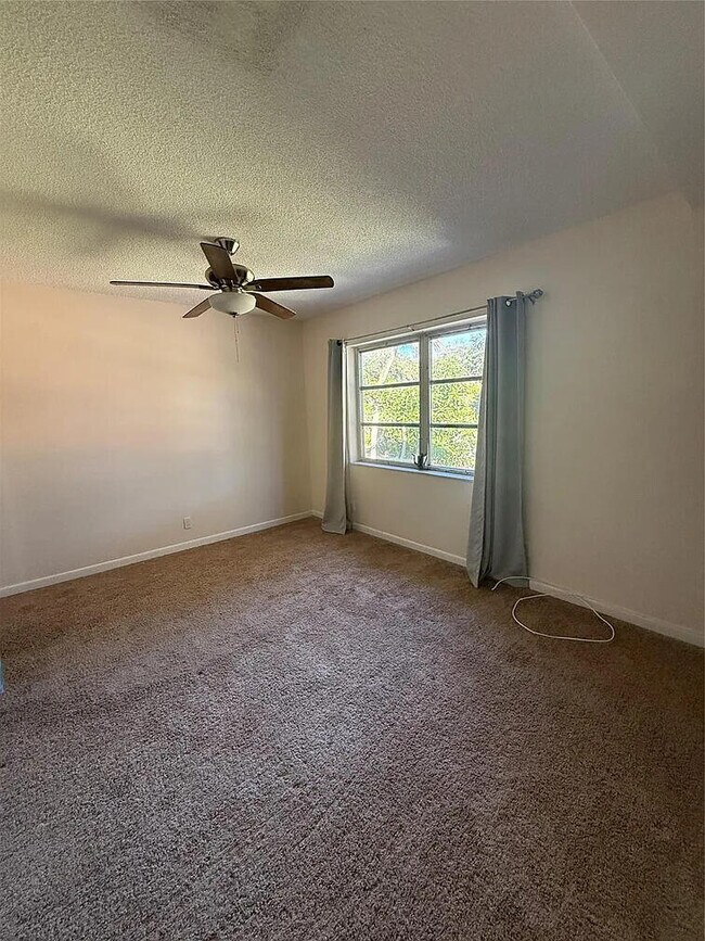 Building Photo - 3007 NW 68th St