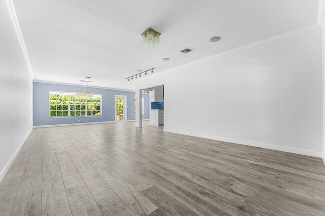 Building Photo - Emerson Avenue, Surfside, FL 33154 - 3 BR 3 BA single-family home