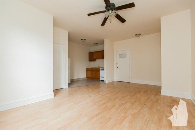 Building Photo - 0 bedroom in Chicago IL 60625