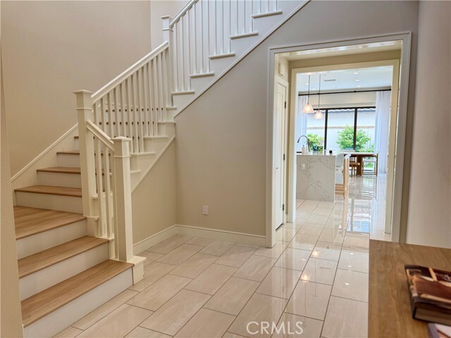 Building Photo - 113 Jaybird