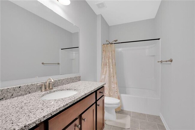 Building Photo - 2375 Woodmarsh Cir