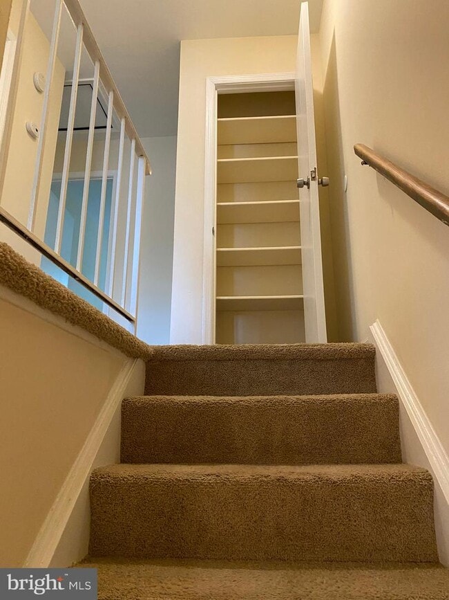 Building Photo - 2822 Hogan Ct