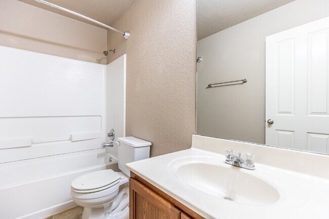 Building Photo - 11716 Channing Dr