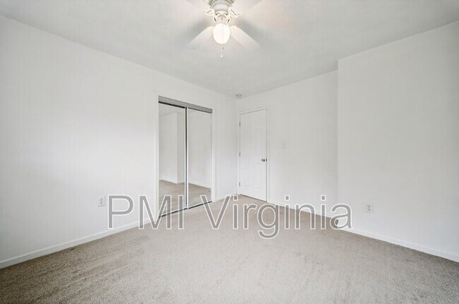 Building Photo - 5389 Susquehanna Dr