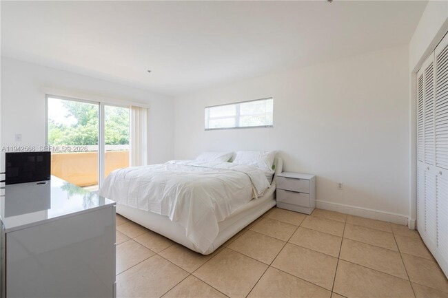 Building Photo - 4147 Stirling Rd