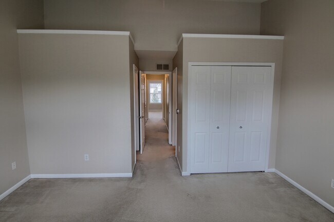 Building Photo - 2180 Knotty Pine Tr