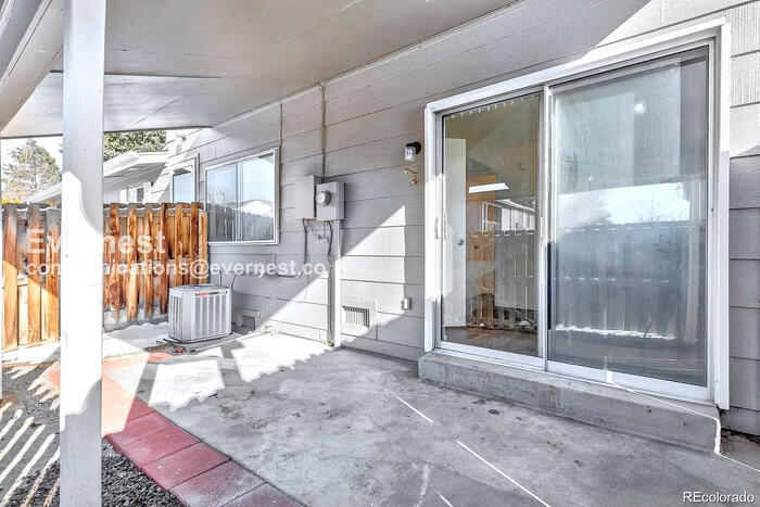 Building Photo - 14522 E 13th Ave