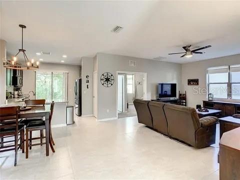 Building Photo - 6402 Yellow Buckeye Dr