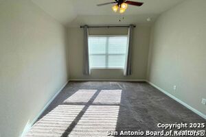 Building Photo - 1043 Raceland Rd