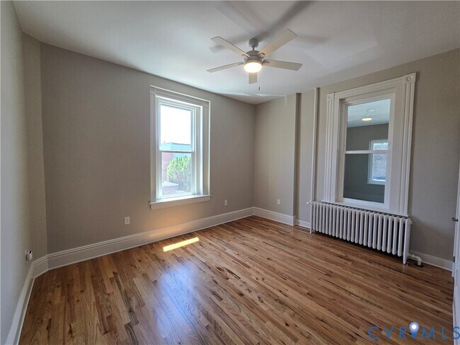 Building Photo - 1 N Harvie St