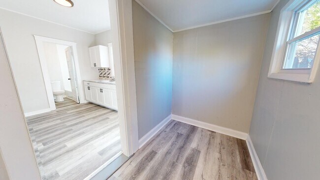 Building Photo - 7408 Dudley Ave