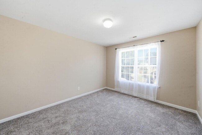 Building Photo - 3527 Londonville Ln