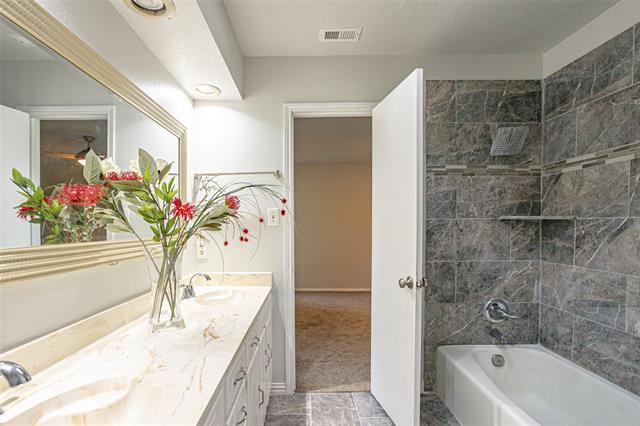 Building Photo - 2302 Westpark Way Cir