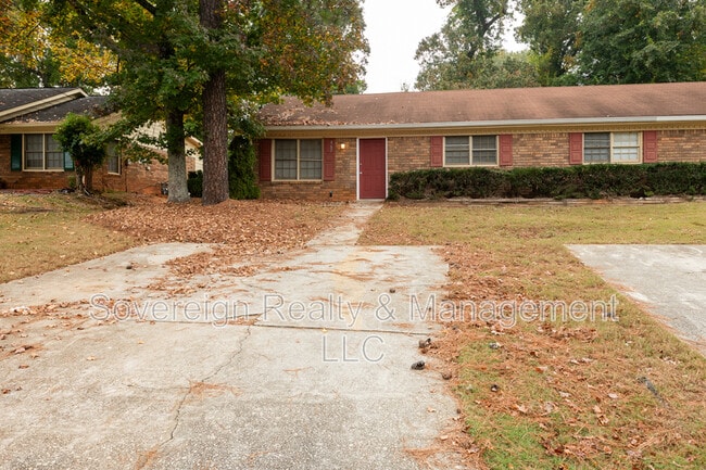 Building Photo - 467 Southern Way