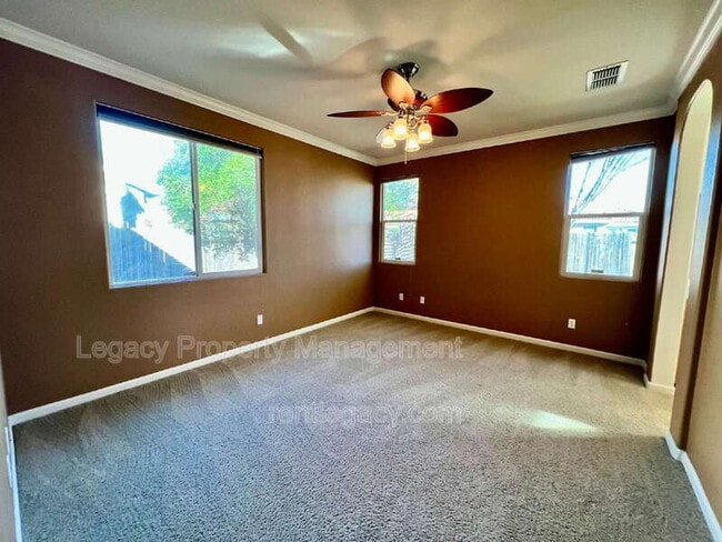 Building Photo - 1843 Dawnelle Way