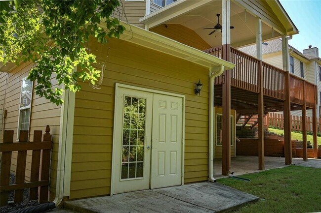 Building Photo - 385 Sweet Ivy Ln