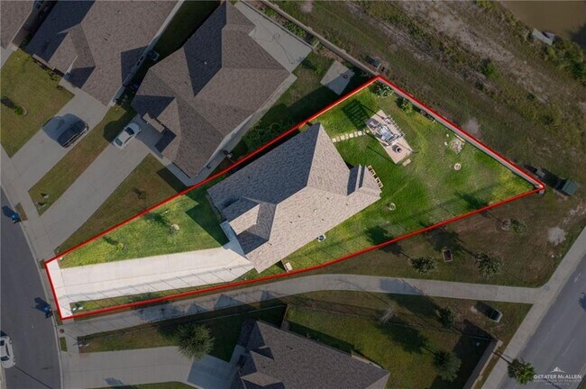 Building Photo - 21 Escondido Pass