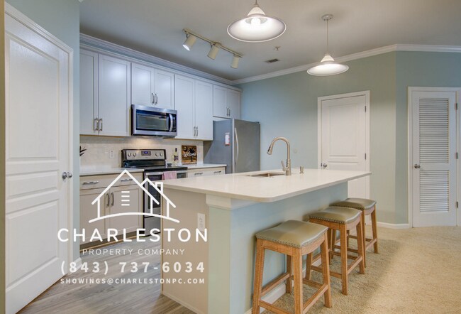 Building Photo - 600 Bucksley Ln