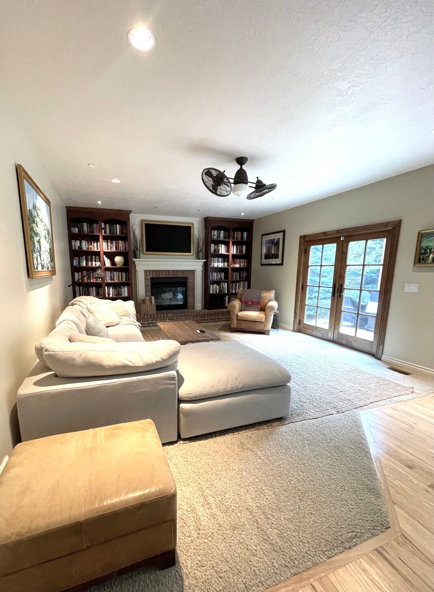 Building Photo - 9751 S Old Ranch Pl