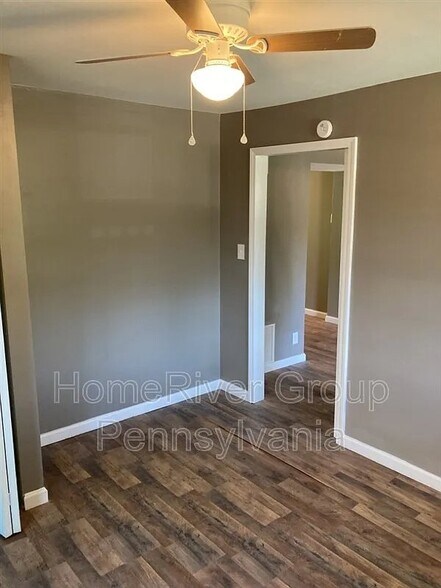 Building Photo - 221 Caruso Dr