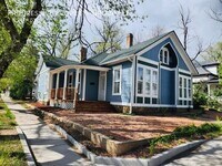 Building Photo - 1 Bed 1 Bath right in Old Colorado City