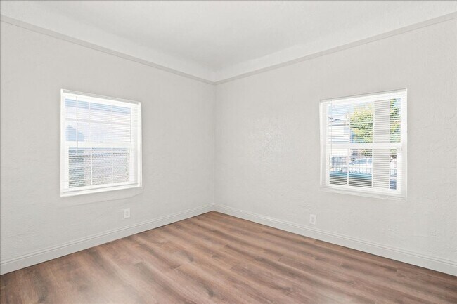 Building Photo - 3123 San Rafael Ct