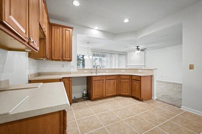 Building Photo - 7493 Devondale Way