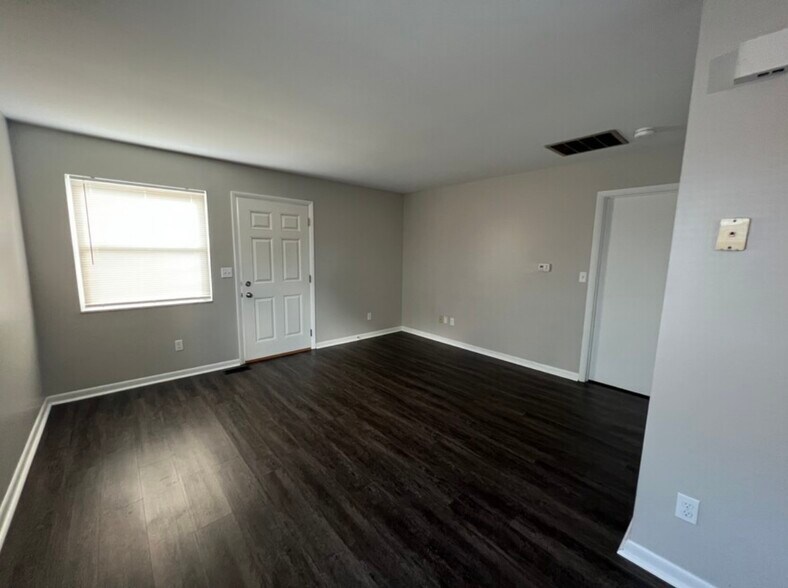 Building Photo - 134 Orth Dr