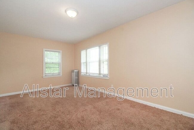 Building Photo - 2100 Cottage Grove Ave