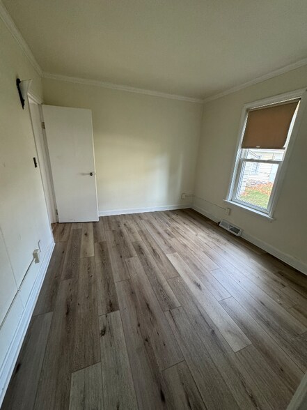 Building Photo - 544 S 1st Ave