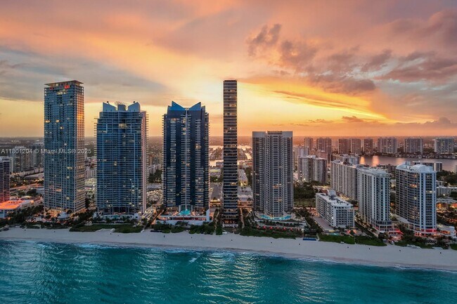 Building Photo - 17141 Collins Ave