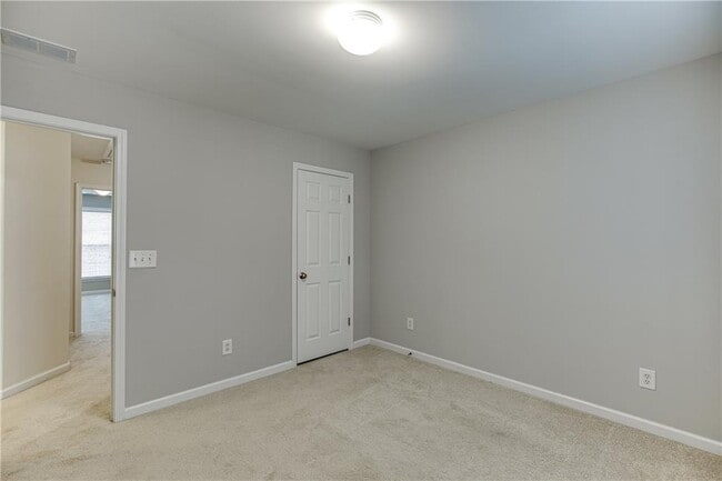 Building Photo - 2801 Loftview Square