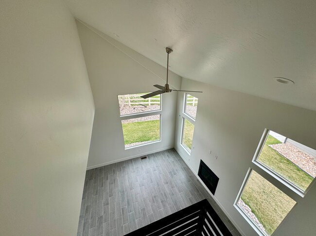 Building Photo - 172 W Autumn Ln