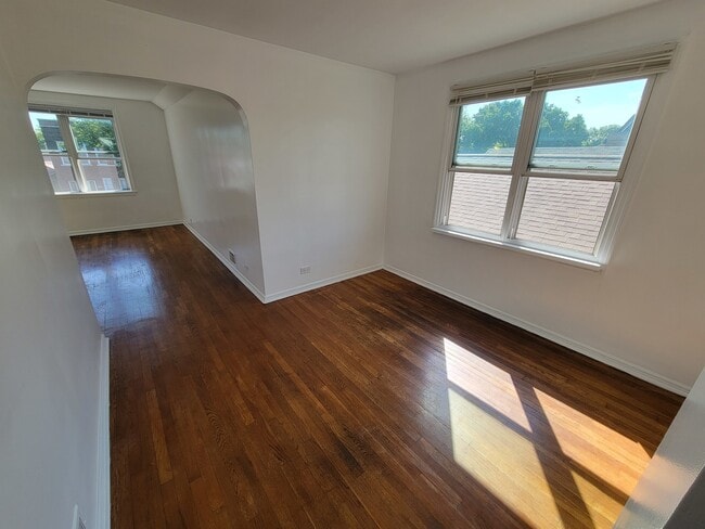 Building Photo - 4048 N Marmora Ave