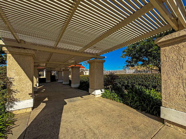 Building Photo - 7422 Seastar Dr