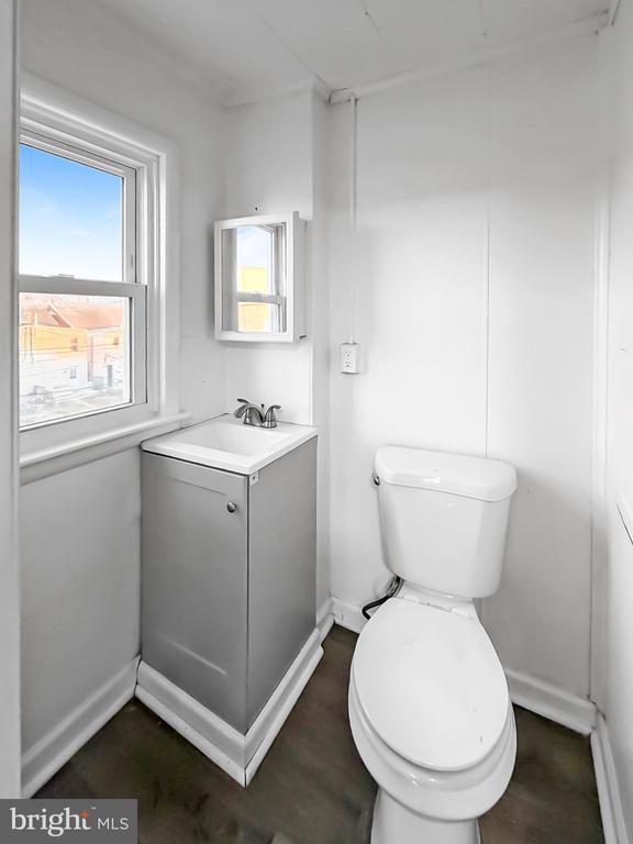 Building Photo - 488 McDowell Ave