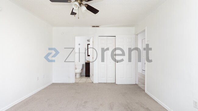 Building Photo - 2750 Gramercy Dr