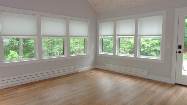 Building Photo - 112 Parkside Rd