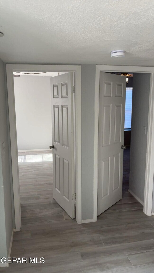 Building Photo - 8804 Kenneth St