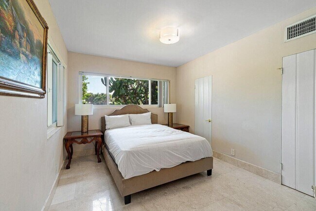 Building Photo - 3 Ocean Ln