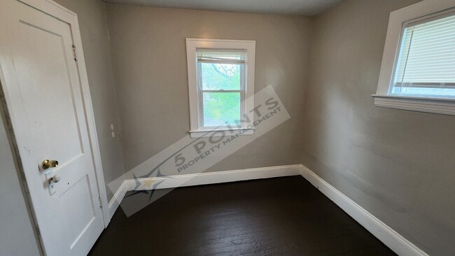 Building Photo - 20609 Hillgrove Ave