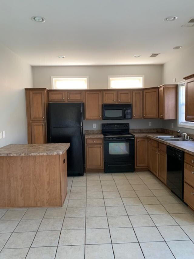 Building Photo - 3212 Sweet Clover Ln